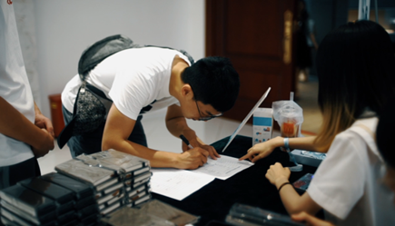 “倾听、交流、分享”2018威尼斯wns9778学院夏季校友会(图3)